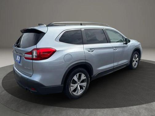 Ice Silver Metallic 2019 Subaru Ascent Premium 8-Passenger