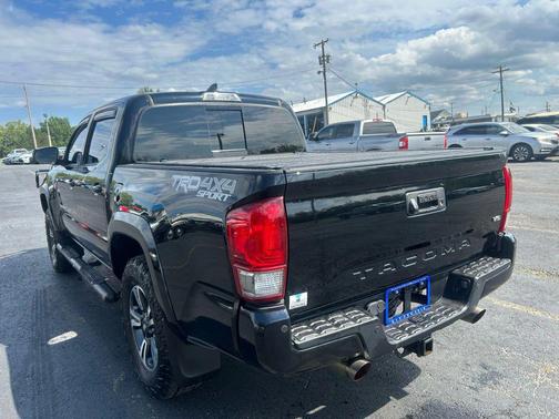 2017 Toyota Tacoma TRD Sport