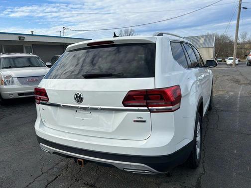 2018 Volkswagen Atlas SE 4Motion w/Tech Pkg Sport Utility 4D