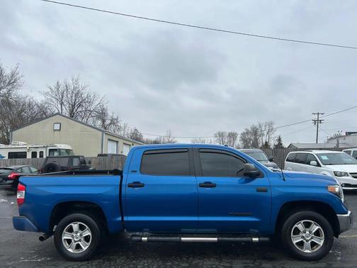 2018 Toyota Tundra SR5