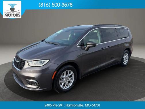 2022 Chrysler Pacifica Touring L