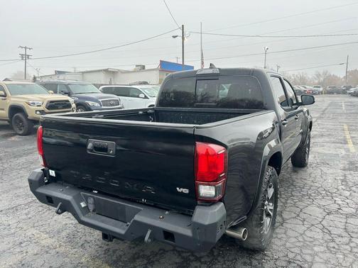 2018 Toyota Tacoma TRD Sport