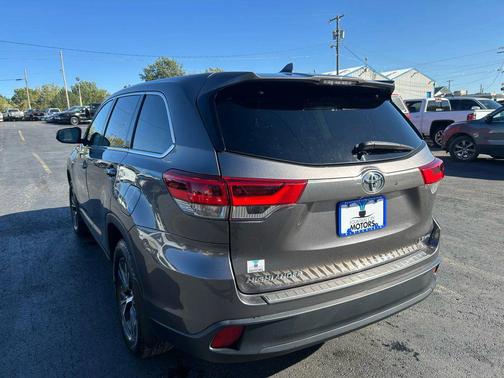 2019 Toyota Highlander LE Plus