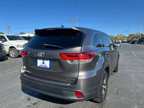 2019 Toyota Highlander LE Plus
