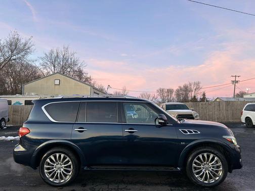 2016 INFINITI QX80 Base