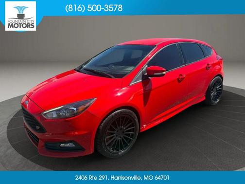 Race Red 2016 Ford Focus ST