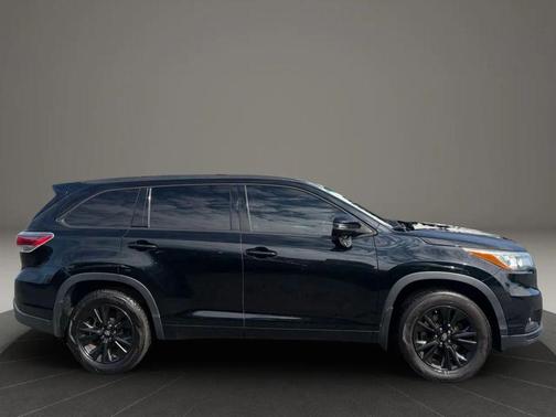 Attitude Black Metallic 2015 Toyota Highlander XLE