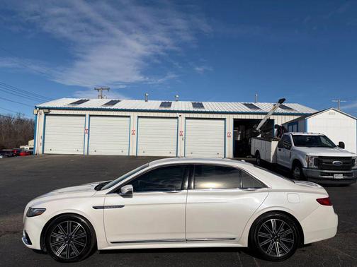 2017 Lincoln Continental Reserve
