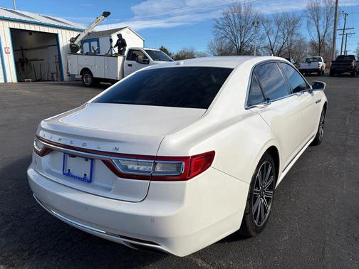 2017 Lincoln Continental Reserve