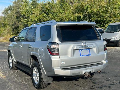 2014 Toyota 4Runner SR5 Sport Utility 4D