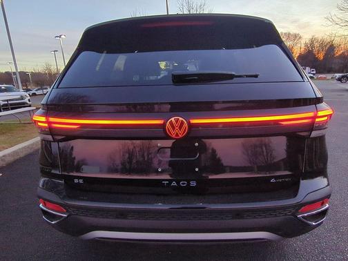 2026 Volkswagen Taos SE