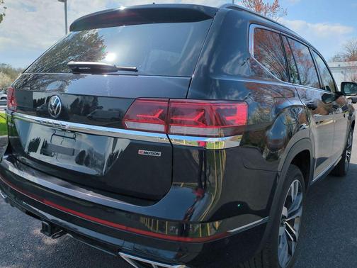 2022 Volkswagen Atlas 3.6L SEL Premium
