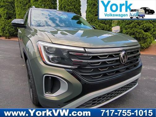2025 Volkswagen Atlas 2.0T Peak Edition