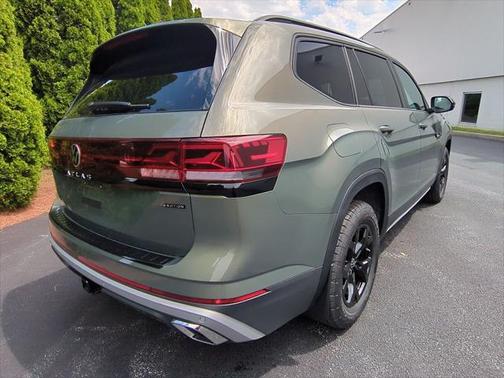 2025 Volkswagen Atlas 2.0T Peak Edition