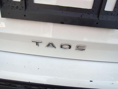 2024 Volkswagen Taos 1.5T SEL