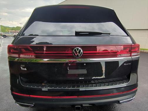 2025 Volkswagen Atlas 2.0T SE w/Technology 4MOTION