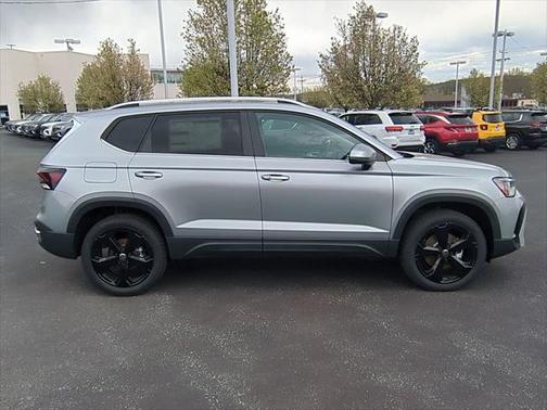 2025 Volkswagen Taos 1.5T SEL