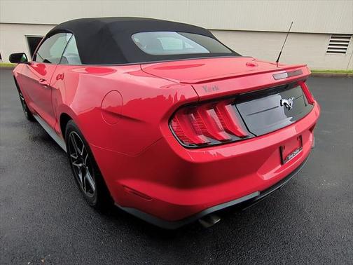 2022 Ford Mustang EcoBoost Premium