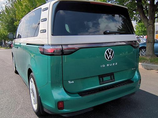 2025 Volkswagen ID. Buzz 1st Edition with 4MOTION