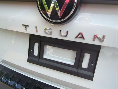 2025 Volkswagen Tiguan 2.0T SE 4MOTION