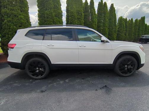2025 Volkswagen Atlas 2.0T SE w/Technology 4MOTION