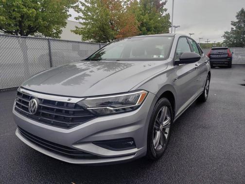 Pyrite Silver Metallic 2019 Volkswagen Jetta 1.4T R-Line