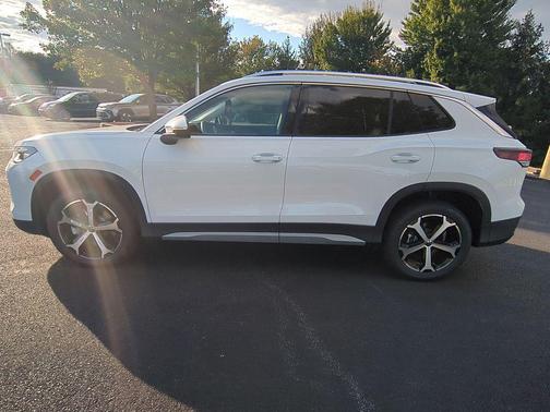 2025 Volkswagen Tiguan 2.0T SE 4MOTION