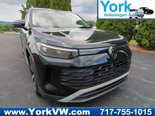 2025 Volkswagen Tiguan 2.0T SE 4MOTION