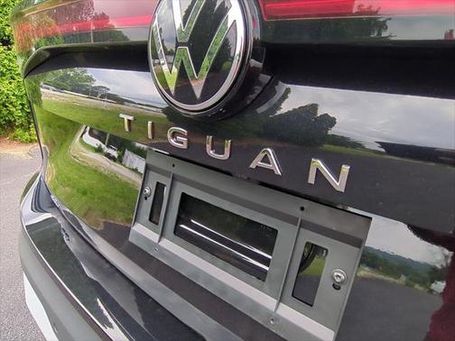 2025 Volkswagen Tiguan 2.0T SE 4MOTION