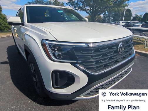 opal white pearl 2026 Volkswagen Atlas Cross Sport 2.0T SEL