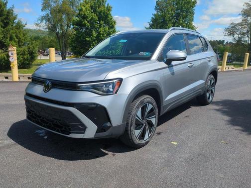 Pyrite Silver Metallic 2026 Volkswagen Taos SE