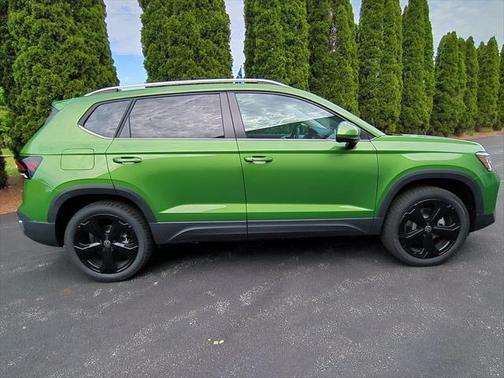 2025 Volkswagen Taos 1.5T SEL