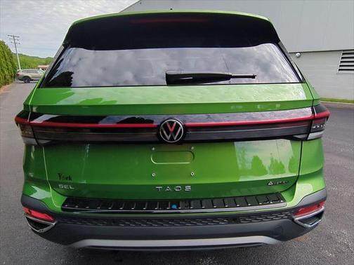 2025 Volkswagen Taos 1.5T SEL