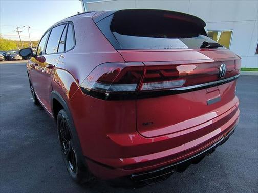 2025 Volkswagen Atlas Cross Sport 2.0T SEL