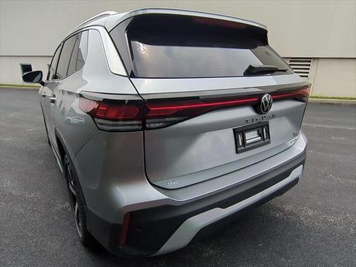 2025 Volkswagen Tiguan 2.0T SE 4MOTION