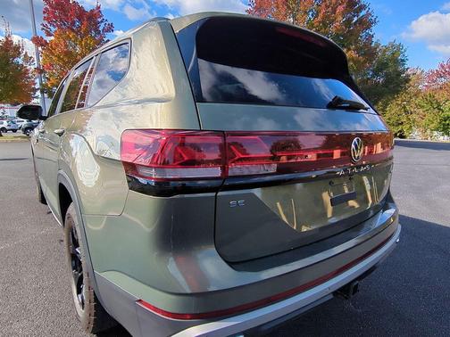 2025 Volkswagen Atlas 2.0T Peak Edition