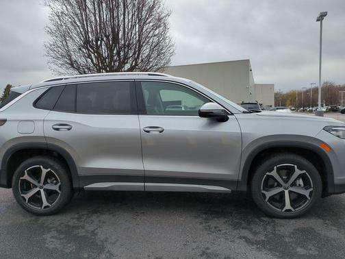 opal white pearl 2026 Volkswagen Tiguan 2.0T SE 4MOTION