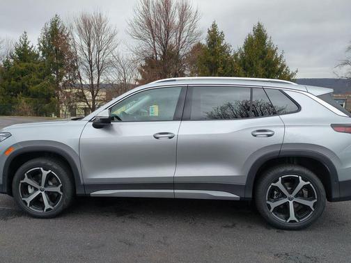 opal white pearl 2026 Volkswagen Tiguan 2.0T SE 4MOTION