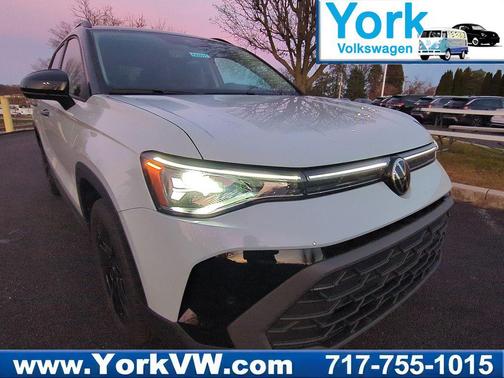 2026 Volkswagen Taos SE Black