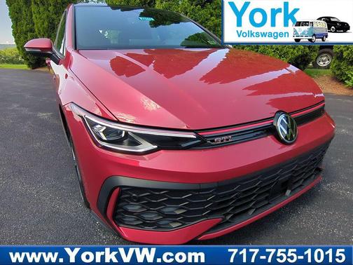 2025 Volkswagen Golf GTI 2.0T SE DSG