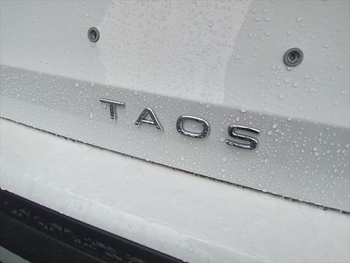 2025 Volkswagen Taos 1.5T SEL