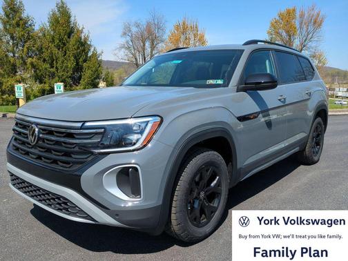 Pure Gray 2026 Volkswagen Atlas Peak Edition