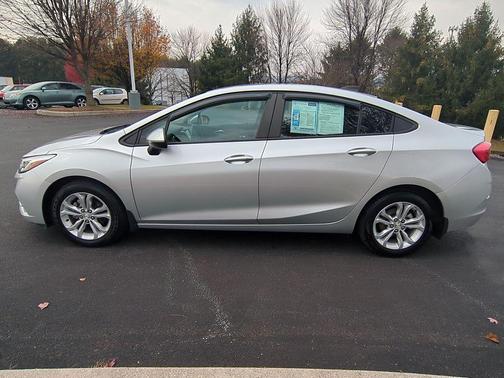 2018 Chevrolet Cruze LS