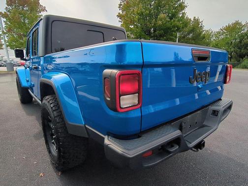 2021 Jeep Gladiator Willys 4x4