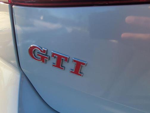 2019 Volkswagen Golf GTI 2.0T S 4-Door