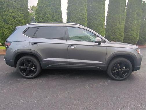 2025 Volkswagen Taos 1.5T SEL