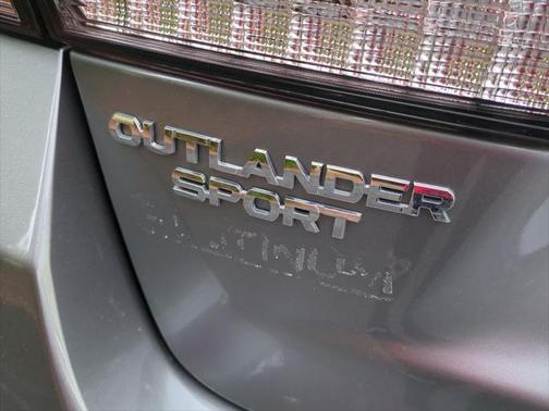 2022 Mitsubishi Outlander Sport SE