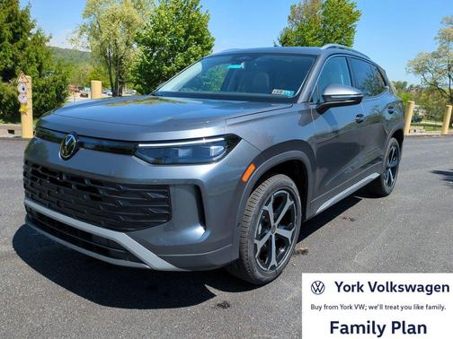 Platinum Gray Metallic 2026 Volkswagen Tiguan 2.0T SE 4MOTION