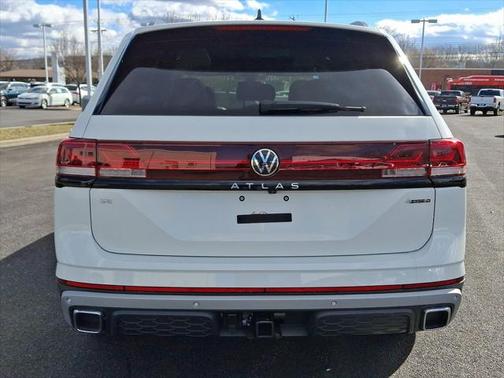 2025 Volkswagen Atlas 2.0T Peak Edition