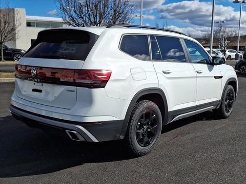 2025 Volkswagen Atlas 2.0T Peak Edition